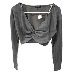 Julia Size Large Women's Gray Textured Knit Twist Front Crop Top
